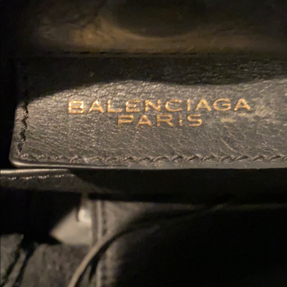 Authentic Balenciaga black genuine leather purse. - Picture 3 of 7